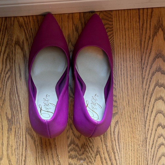 Fergalicious Magenta High Heel Pumps with Pointed Toe - Picture 12 of 13